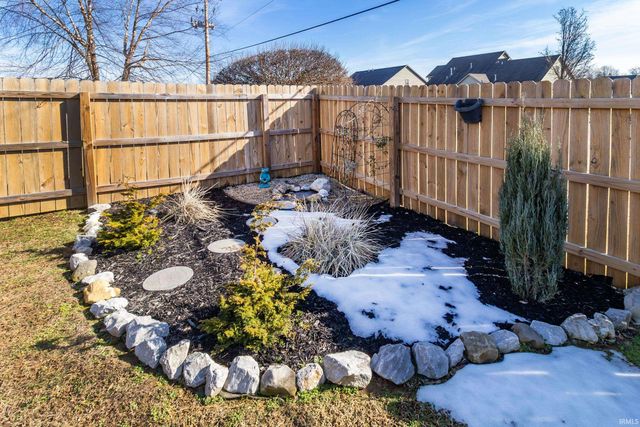 2525 Belize Drive, Evansville, IN 47725