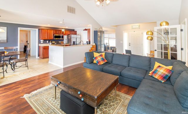 2525 Belize Drive, Evansville, IN 47725