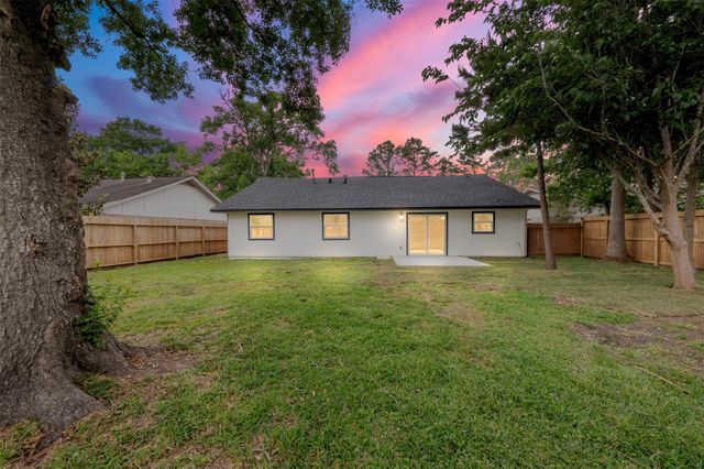 16230 Dunmoor Drive, Houston, TX 77059