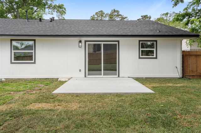 16230 Dunmoor Drive, Houston, TX 77059