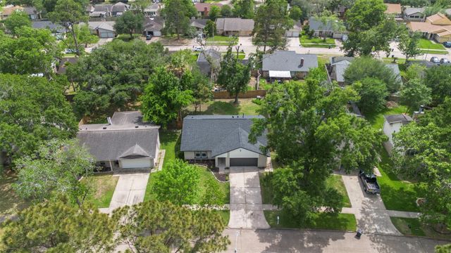 16230 Dunmoor Drive, Houston, TX 77059