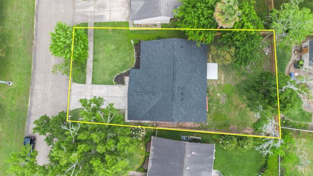 16230 Dunmoor Drive, Houston, TX 77059