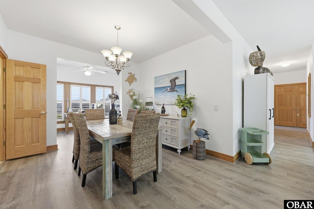 Image 13 of property listing at 904 South Bay Club Drive Unit 2, Manteo, NC 27954