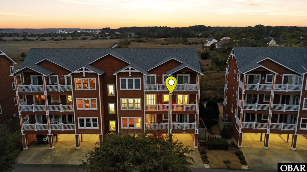 Image 47 of property listing at 904 South Bay Club Drive Unit 2, Manteo, NC 27954