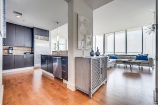 610 E Market St Unit 2711, San Antonio, TX 78205