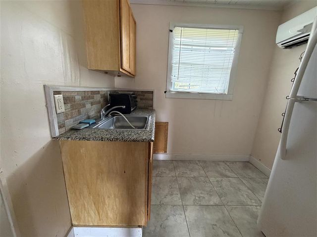 643 11th Street, Lake Charles, LA 70601