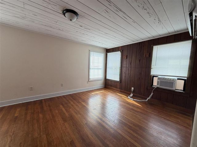 643 11th Street, Lake Charles, LA 70601