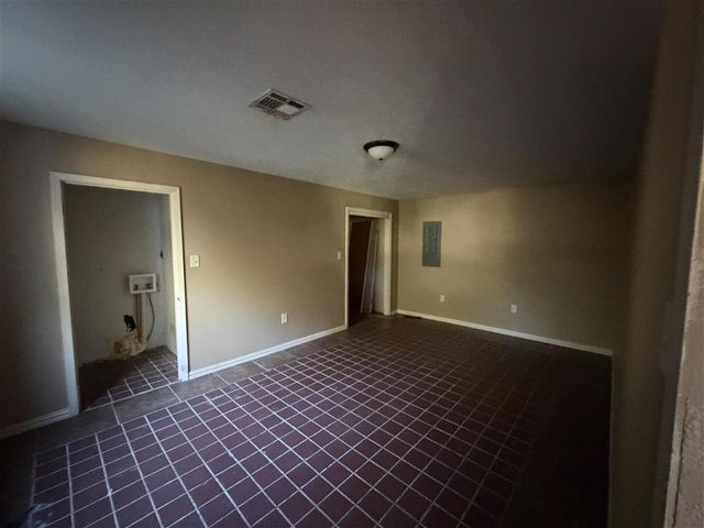 643 11th Street, Lake Charles, LA 70601