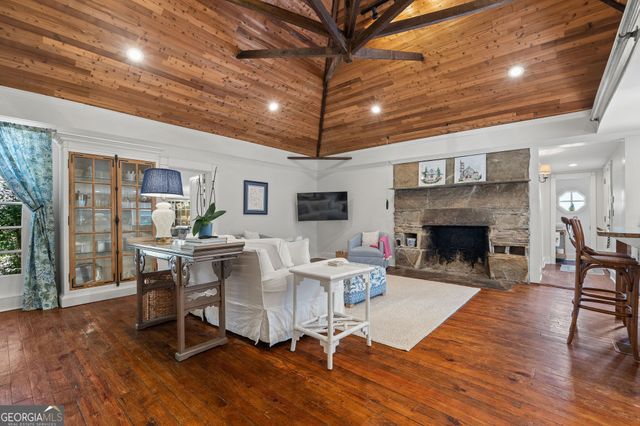 4010 Lower Roswell Road, Marietta, GA 30068