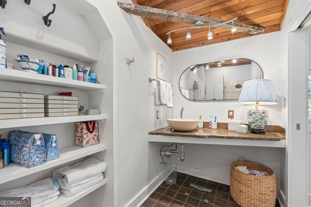 4010 Lower Roswell Road, Marietta, GA 30068