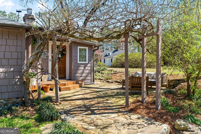 4010 Lower Roswell Road, Marietta, GA 30068