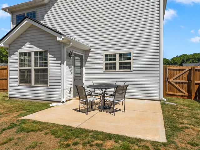 465 Peaksview Drive, Simpsonville, SC 29681