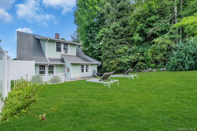 24 Howard Avenue, Valhalla, NY 10595