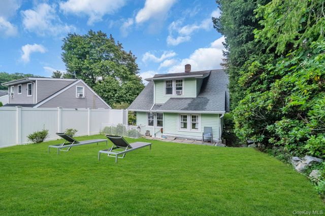 24 Howard Avenue, Valhalla, NY 10595