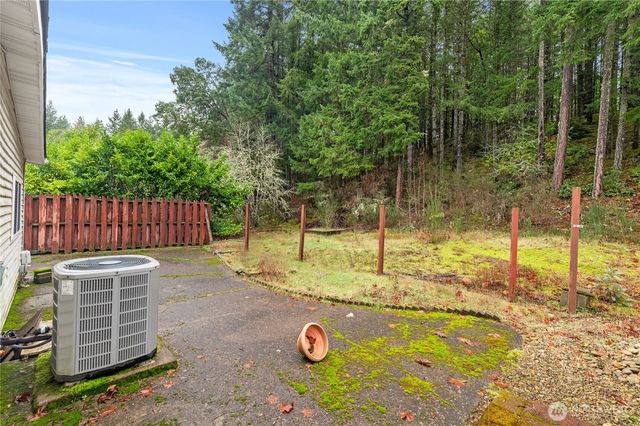 145 Sereno Circle Drive, Bremerton, WA 98312