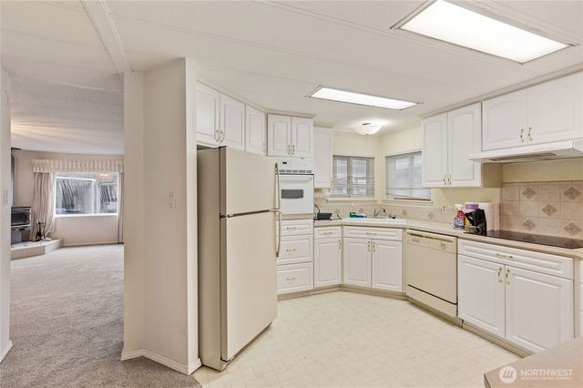 145 Sereno Circle Drive, Bremerton, WA 98312