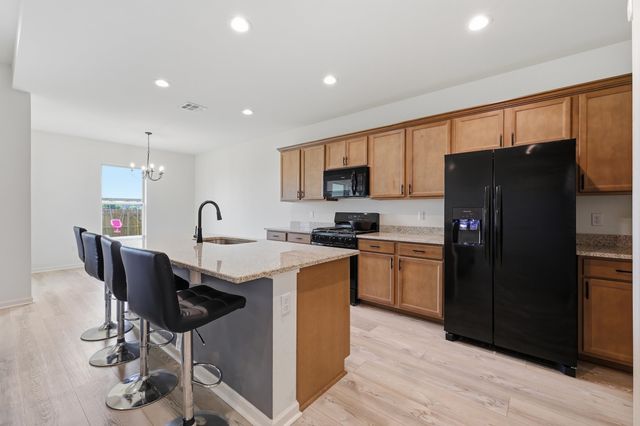 195 Pond Dr, Thibodaux, LA 70301