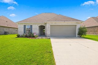 195 Pond Dr, Thibodaux, LA 70301