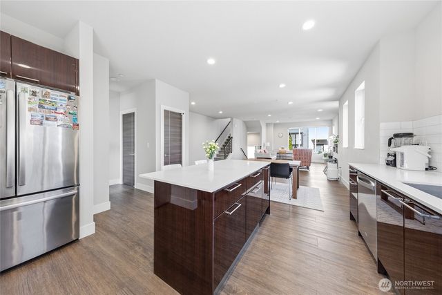 508 Heron Walk SE, Sammamish, WA 98074