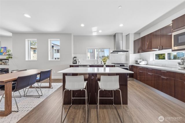 508 Heron Walk SE, Sammamish, WA 98074