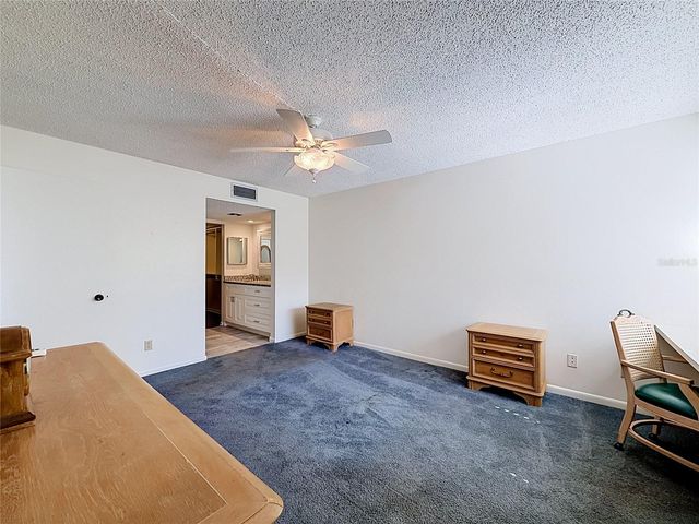 11945 143RD STREET 7322, Largo, FL 33774