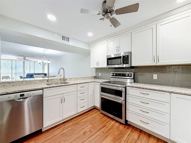 11945 143RD STREET 7322, Largo, FL 33774