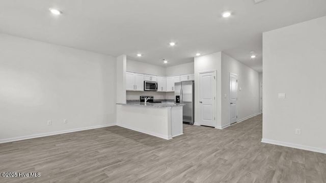 3500 Sunstone Way 2, Winterville, NC 28590