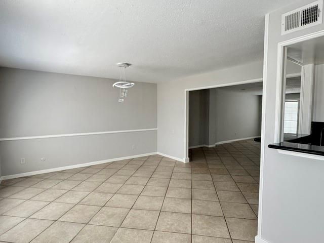 1605 W Sam Houston Parkway S, Houston, TX 77042