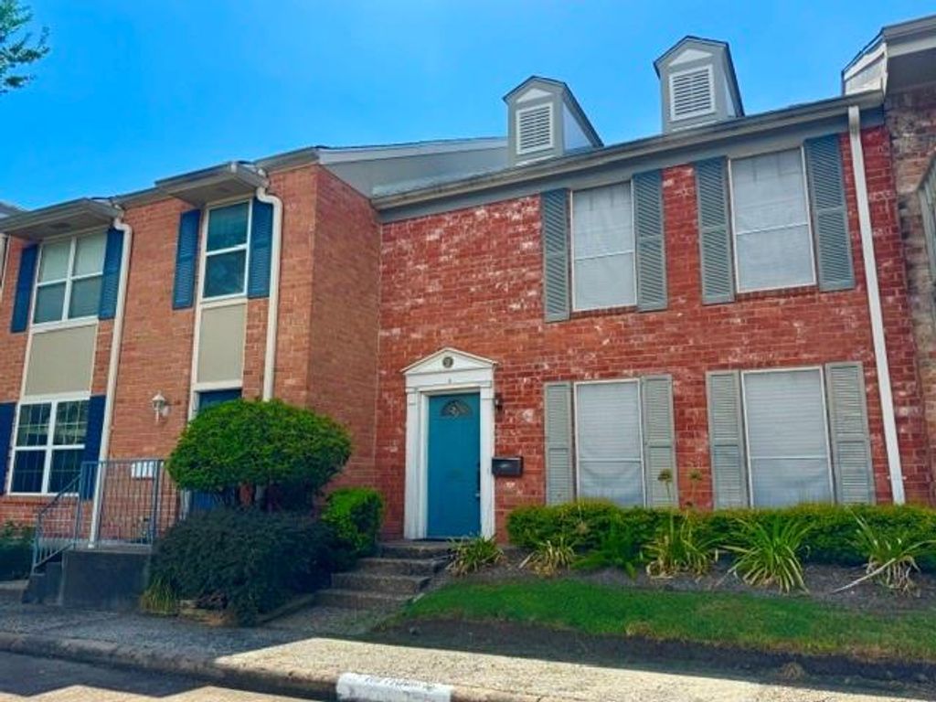 1605 W Sam Houston Parkway S, Houston, TX 77042