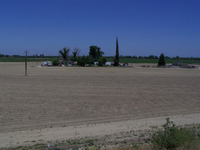 1 Shanks Road, Delhi, CA 95315