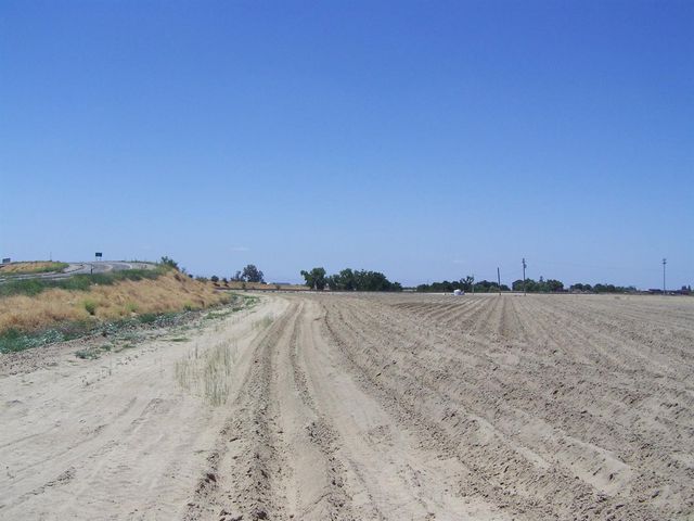 1 Shanks Road, Delhi, CA 95315