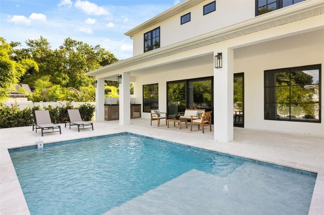 2422 MUSSELWHITE AVENUE, Orlando, FL 32804