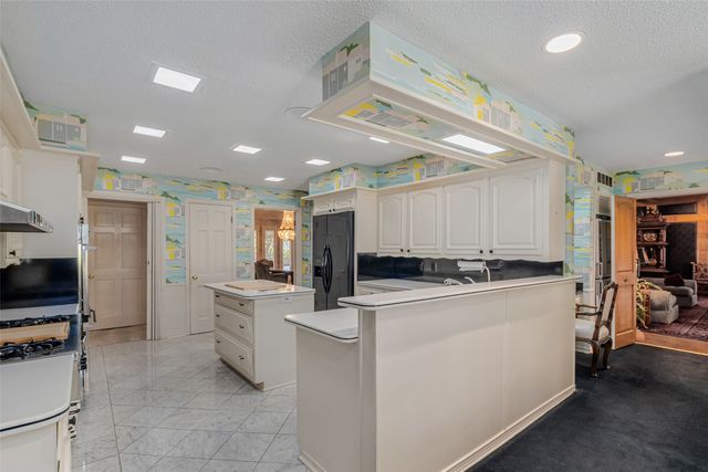 5531 Pebblebrook Drive, Dallas, TX 75229