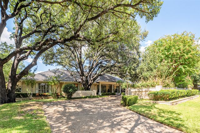 5531 Pebblebrook Drive, Dallas, TX 75229