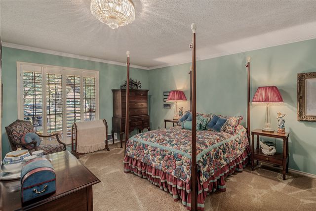 5531 Pebblebrook Drive, Dallas, TX 75229