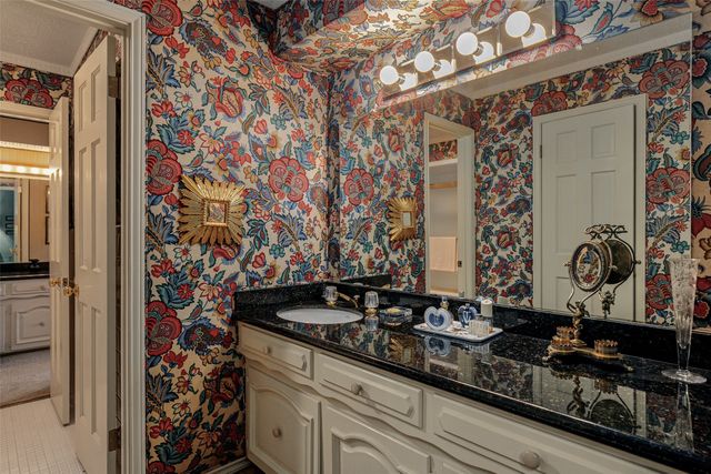 5531 Pebblebrook Drive, Dallas, TX 75229