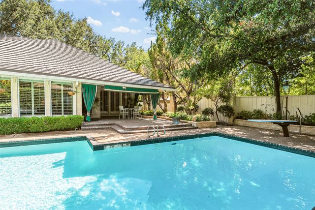 5531 Pebblebrook Drive, Dallas, TX 75229