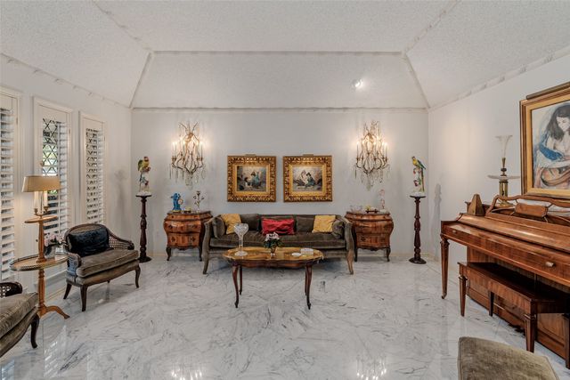 5531 Pebblebrook Drive, Dallas, TX 75229