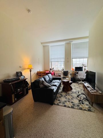64 Forest St 235, Medford, MA 02155