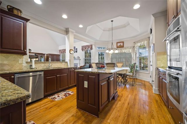 221 Langshire Drive, Mcdonough, GA 30253
