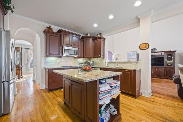 221 Langshire Drive, Mcdonough, GA 30253