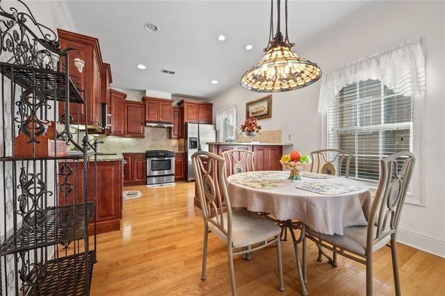 221 Langshire Drive, Mcdonough, GA 30253