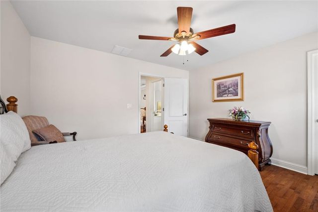 221 Langshire Drive, Mcdonough, GA 30253