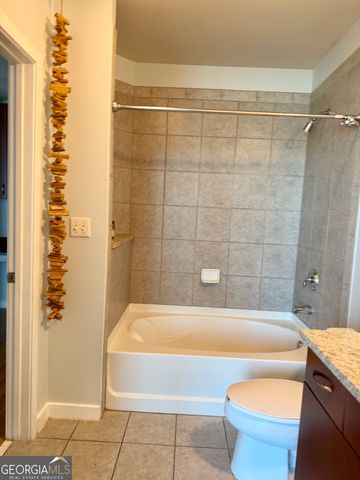 400 W Peachtree Street NW 2413, Atlanta, GA 30308