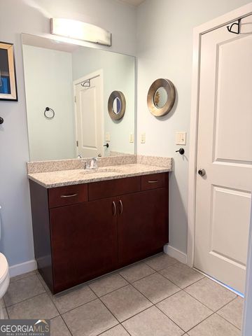 400 W Peachtree Street NW 2413, Atlanta, GA 30308