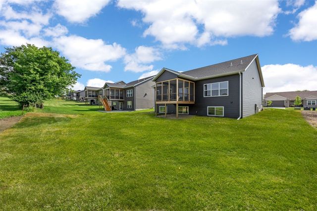 3418 Sokol Drive SW, Cedar Rapids, IA 52404