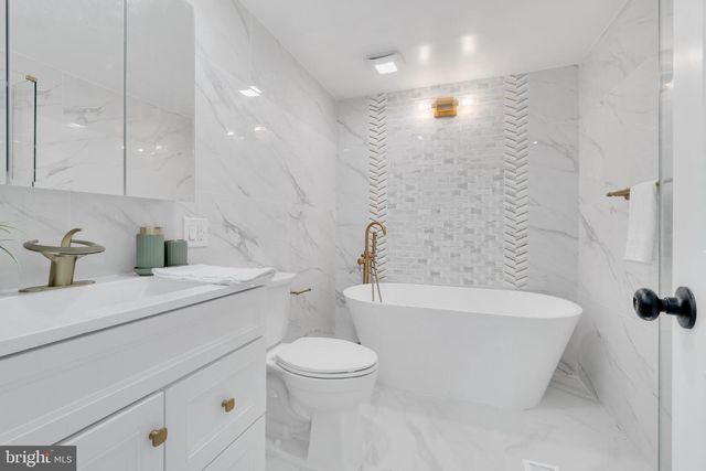 104 RANCOCAS RD, Mount Holly, NJ 08060