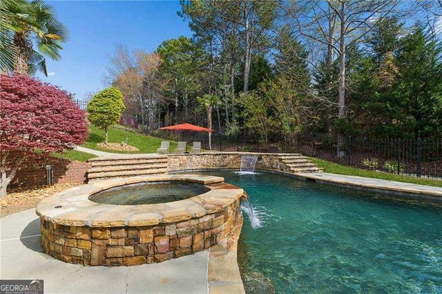 3960 Bonnett Creek Lane, Hoschton, GA 30548