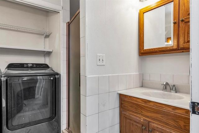 354 Seames Dr, Manchester, NH 03103