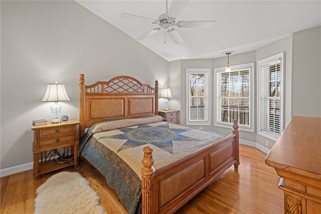 204 Riverlake Road, Fair Play, SC 29643